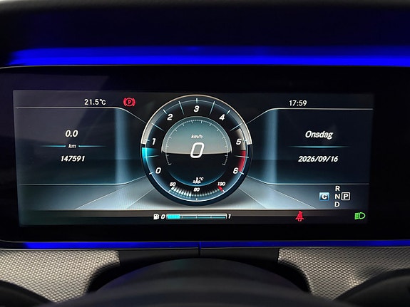Mercedes-Benz E220 d 14 of 25