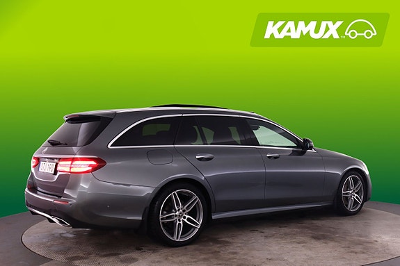 Mercedes-Benz E220 d 2 of 25
