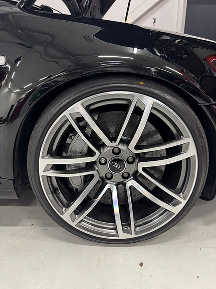 Audi RS4 7 of 7