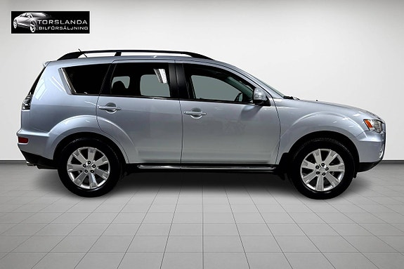 Mitsubishi Outlander 4 of 16