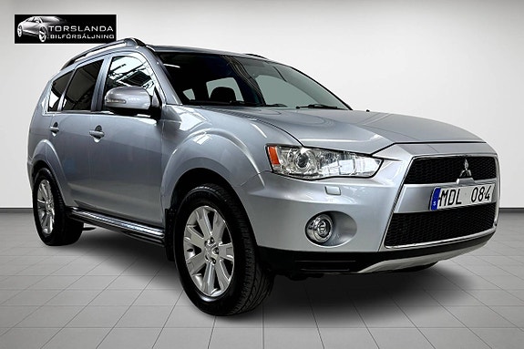 Mitsubishi Outlander 2 of 16