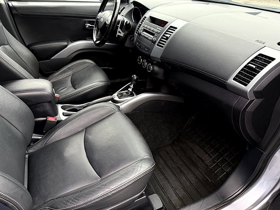 Mitsubishi Outlander 11 of 16