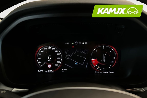 Volvo XC60 13 of 26