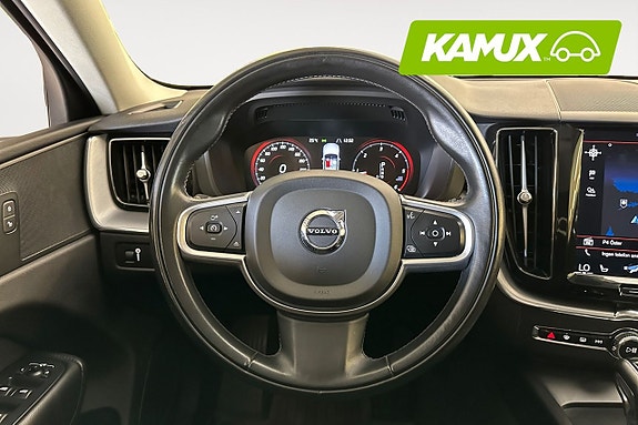 Volvo XC60 14 of 26