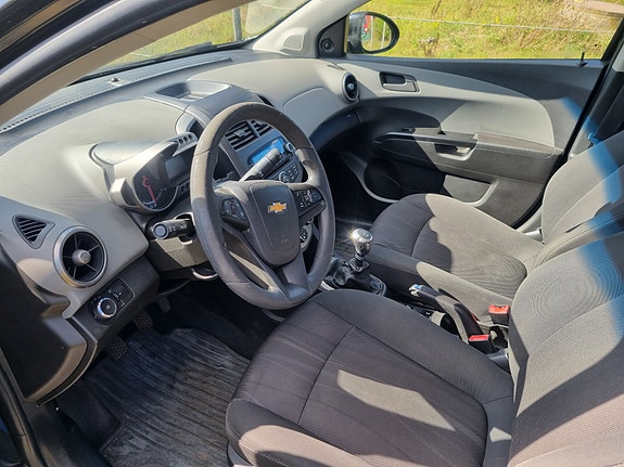 Chevrolet Aveo 6 of 7