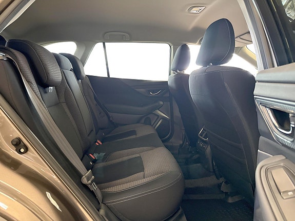 Subaru Outback 8 of 14