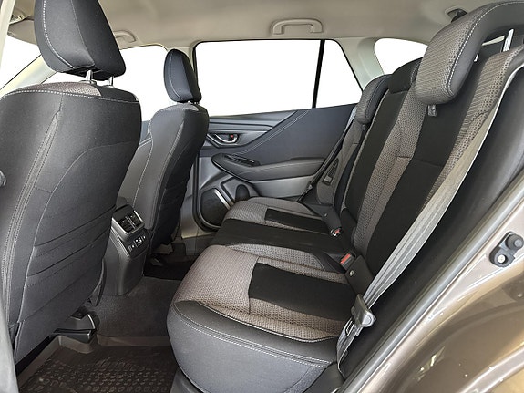Subaru Outback 4 of 14