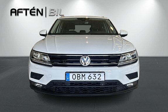 Volkswagen Tiguan 3 of 30