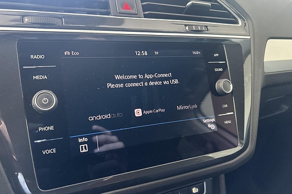 Volkswagen Tiguan 26 of 30