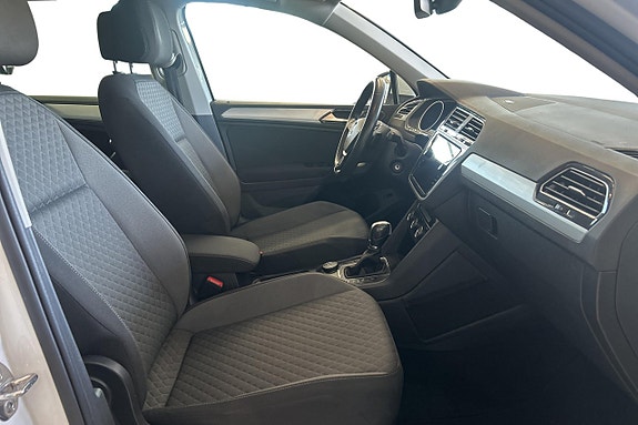 Volkswagen Tiguan 14 of 30