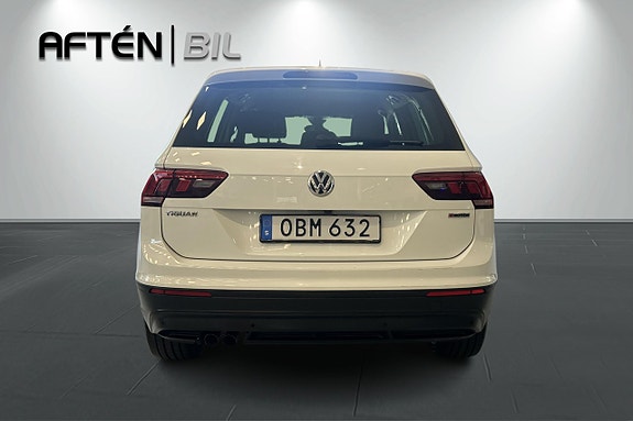 Volkswagen Tiguan 9 of 30