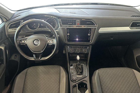 Volkswagen Tiguan 11 of 30