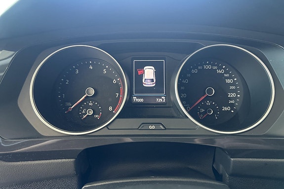 Volkswagen Tiguan 21 of 30