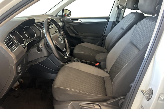 Volkswagen Tiguan 13 of 30