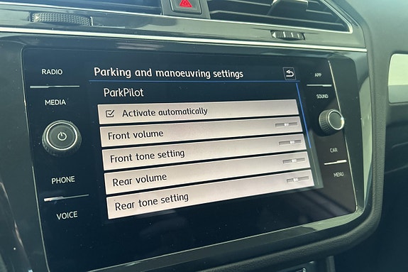 Volkswagen Tiguan 24 of 30