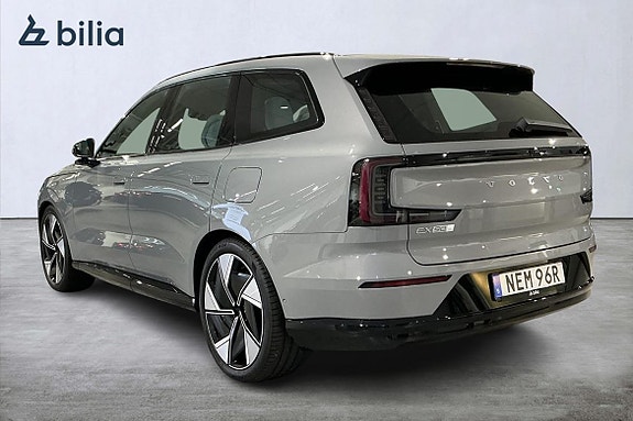 Volvo EX90 3 of 28