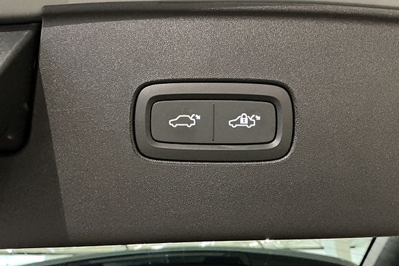 Volvo EX90 24 of 28