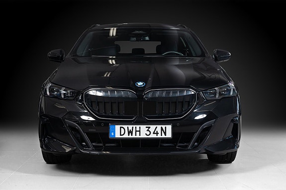 BMW 530e 4 of 21