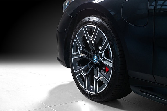BMW 530e 7 of 21