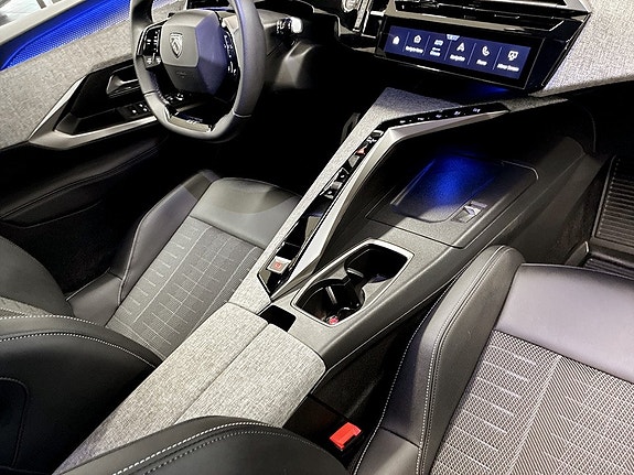 Peugeot 3008 12 of 17