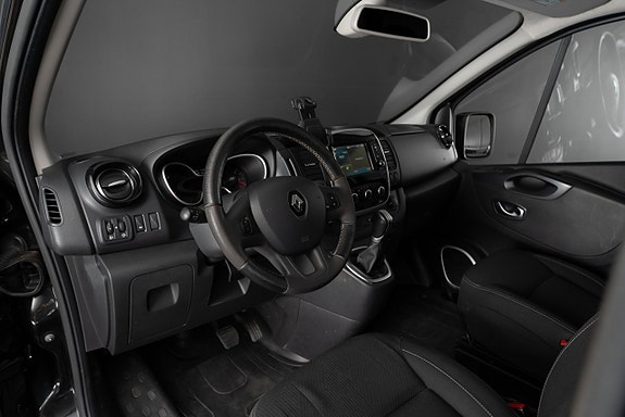 Renault Trafic 6 of 17