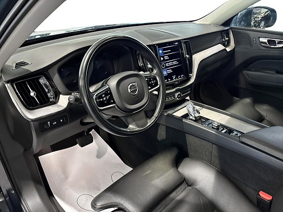 Volvo XC60 7 of 21