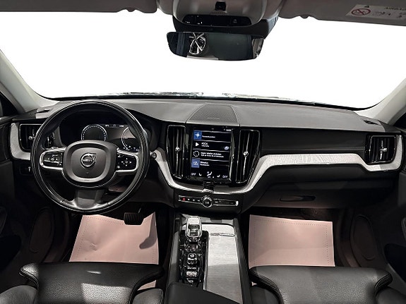Volvo XC60 9 of 21