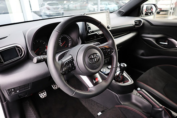 Toyota GR Yaris 10 of 21