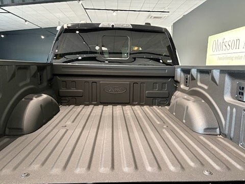 Ford F-150 8 of 16