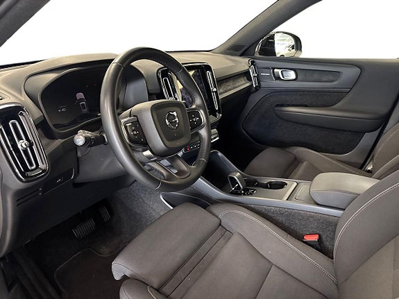 Volvo EX40 10 of 30