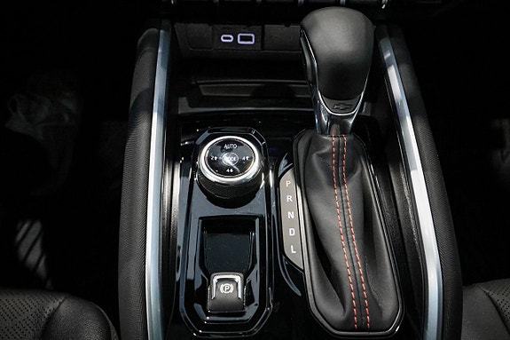 Chevrolet Colorado 15 of 21