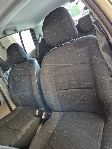 Renault Clio 8 of 18