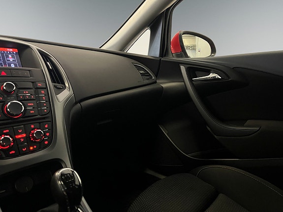 Opel Astra 19 of 22