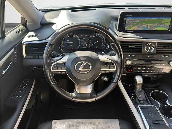 Lexus RX450h 12 of 25