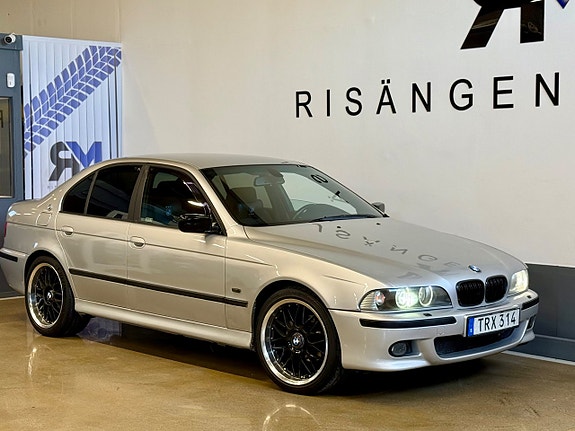 BMW 525 2 of 18
