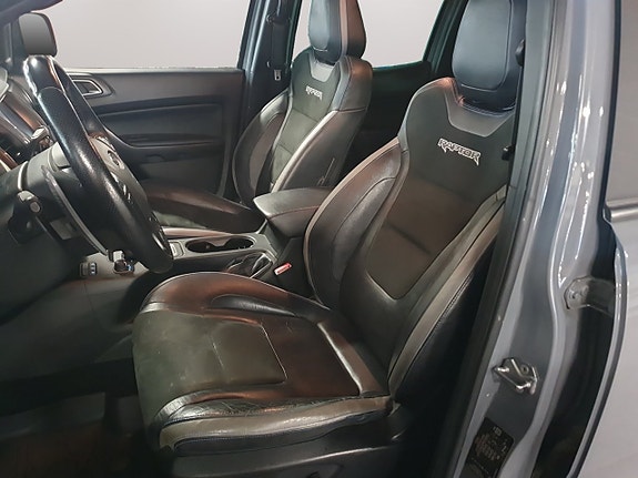 Ford Ranger Raptor 11 of 19