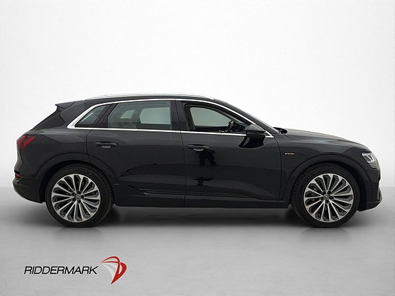 Audi e-tron 9 of 30