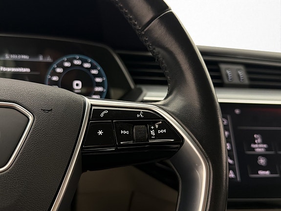 Audi e-tron 20 of 30