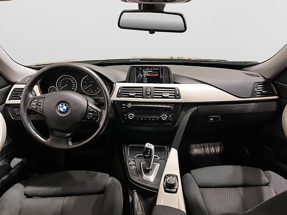 BMW 320 12 of 21