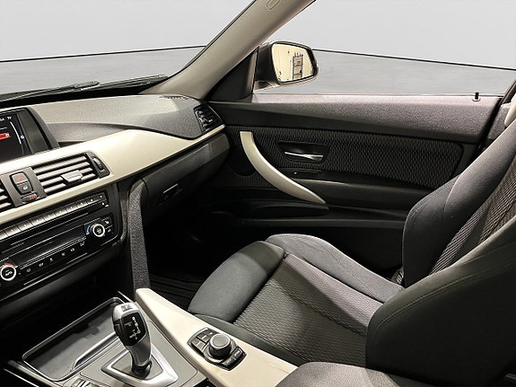 BMW 320 16 of 21
