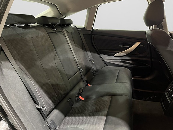 BMW 320 10 of 21