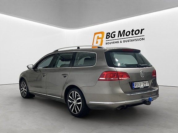 Volkswagen Passat 6 of 19