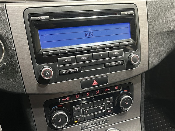 Volkswagen Passat 19 of 19