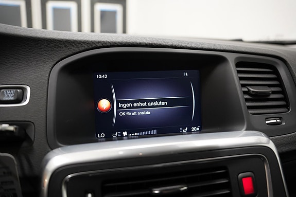Volvo V60 17 of 20