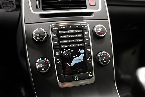 Volvo V60 14 of 20
