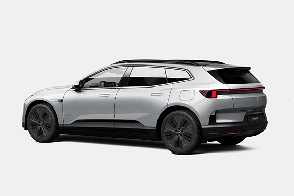 Polestar 4 3 of 6