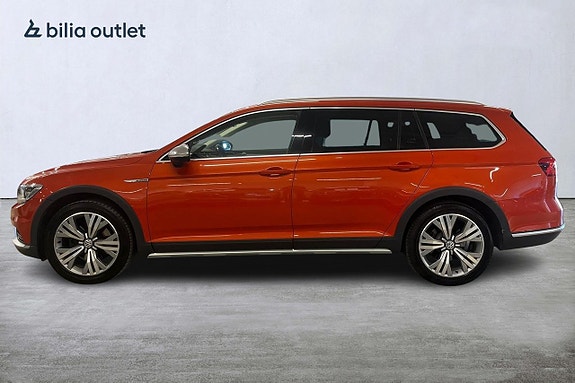 Volkswagen Passat Alltrack 5 of 25