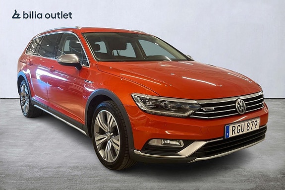 Volkswagen Passat Alltrack 4 of 25