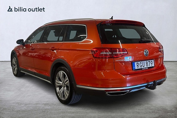 Volkswagen Passat Alltrack 10 of 25