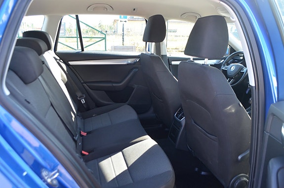 Skoda Octavia 13 of 16